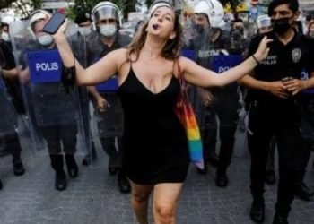 Toplumsal kabul ve kimlik sorunları: LGBT bireylerin psikolojik refahı 11 LGBT bireylerin psikolojik refahı