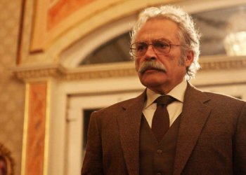 Şahsiyet Dizi İncelemesi ve 2. Sezon 13 Şahsiyet Dizi İncelemesi ve 2. Sezon